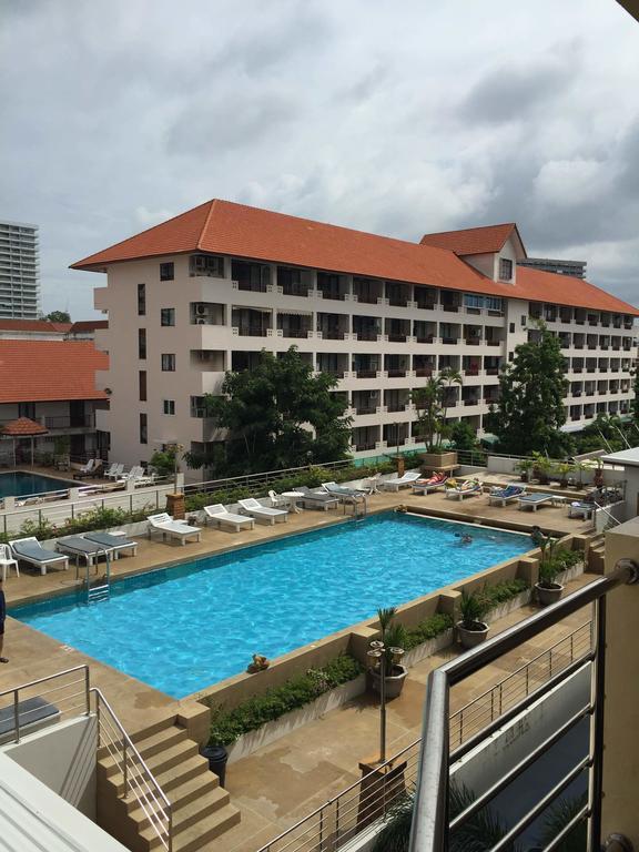 Jomtien Plaza Residence B408 By Mr.Kiss Bilik gambar